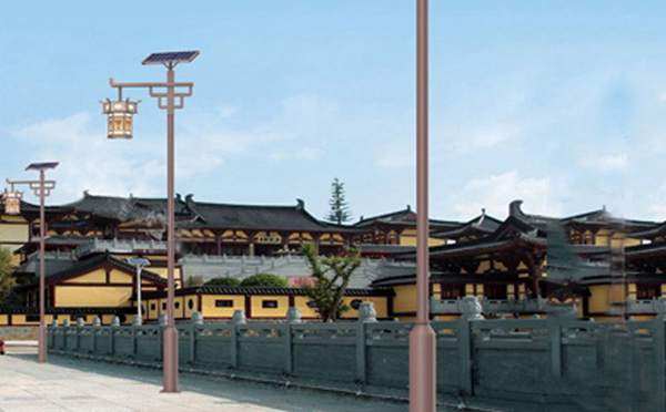 青铜峡太阳能路灯不亮故障排查与修复